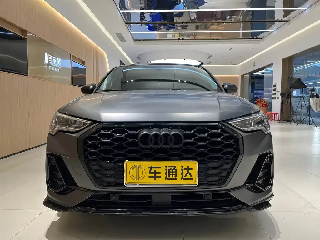 Audi Q3 Sportback 2022 из CN, фото 1