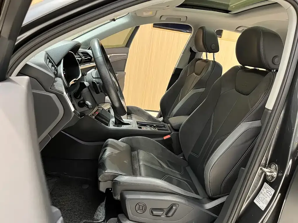 Audi Q3 Sportback 2022 из CN, фото 5