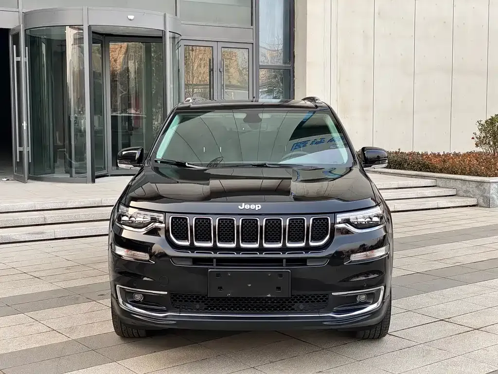 Jeep Grand Commander — фото 5