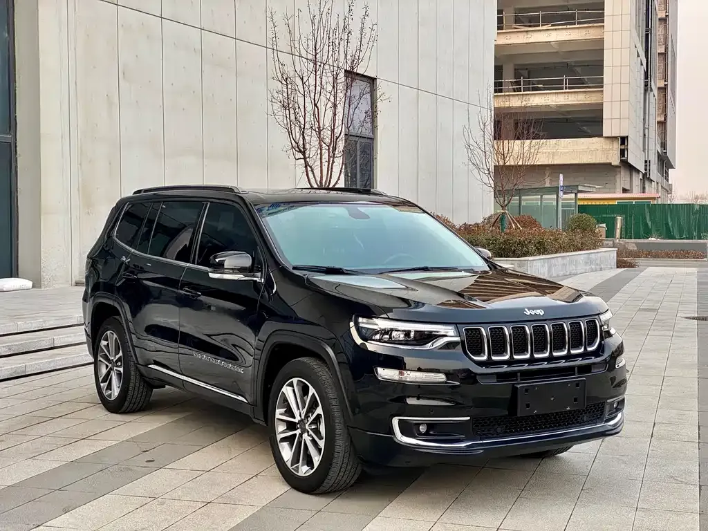 Jeep Grand Commander — фото 10