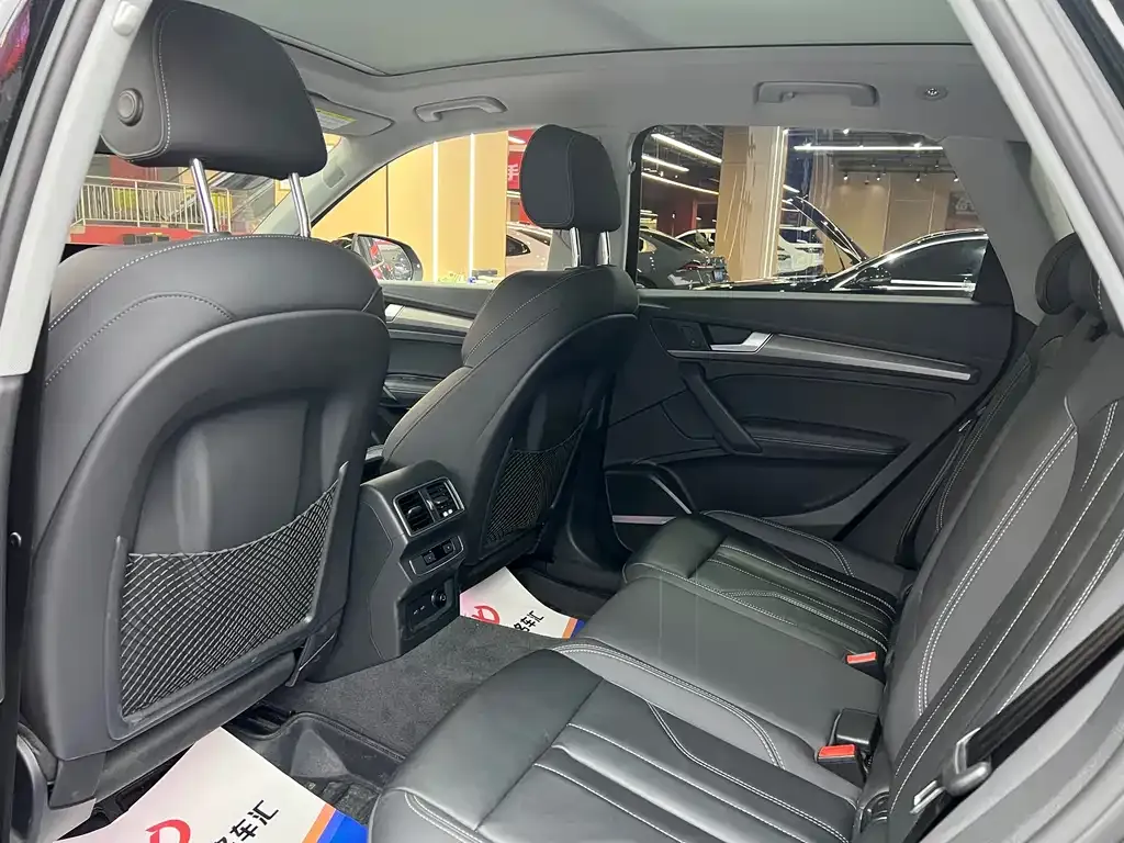 Audi Q5L 2021 из CN, фото 2