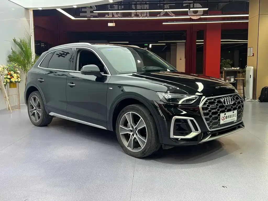 Audi Q5L 2021 из CN, фото 5