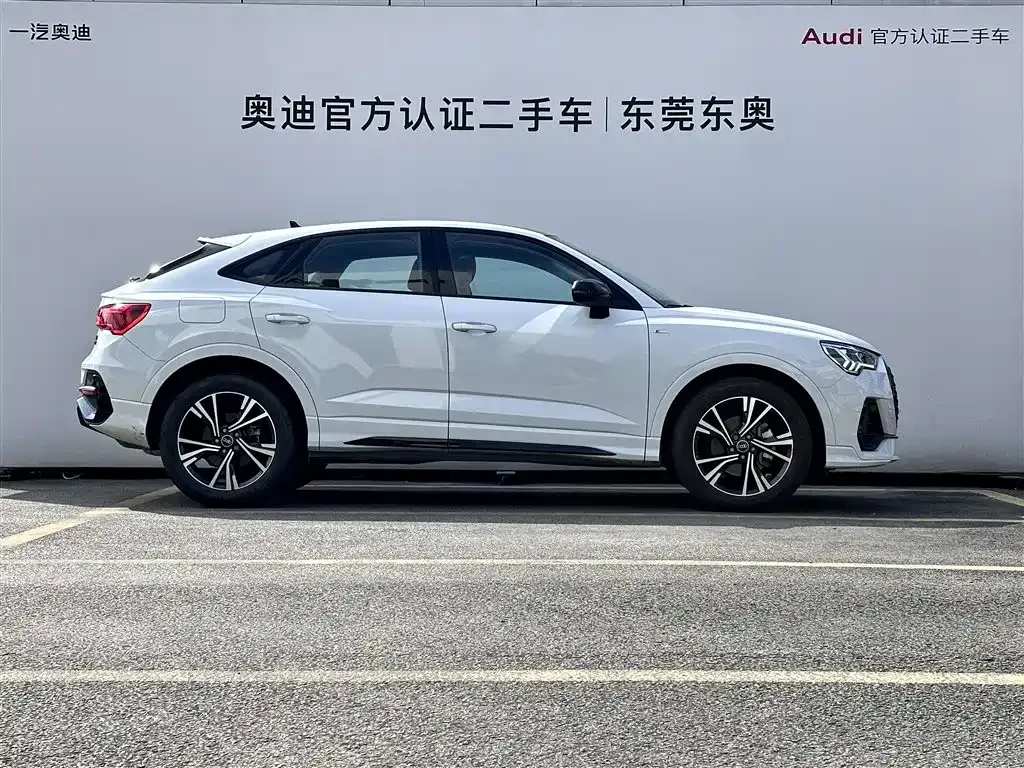 Audi Q3 Sportback — фото 4