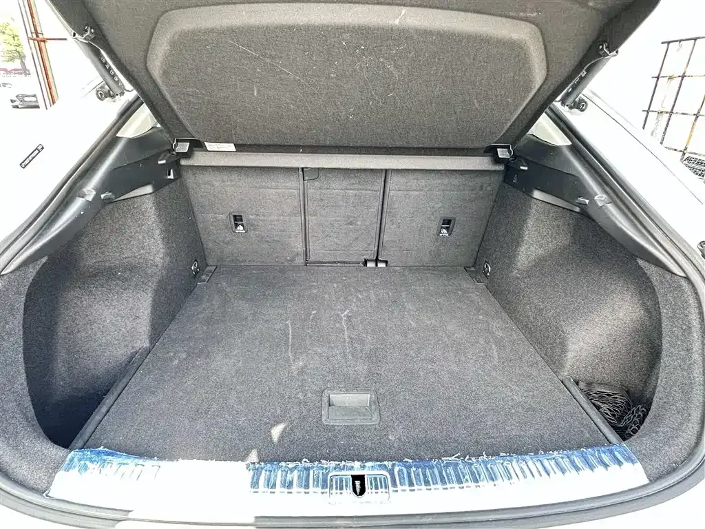 Audi Q3 Sportback — фото 9