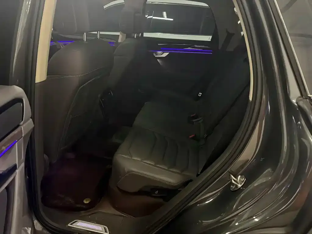 Volkswagen Touareg 2022 из CN, фото 9