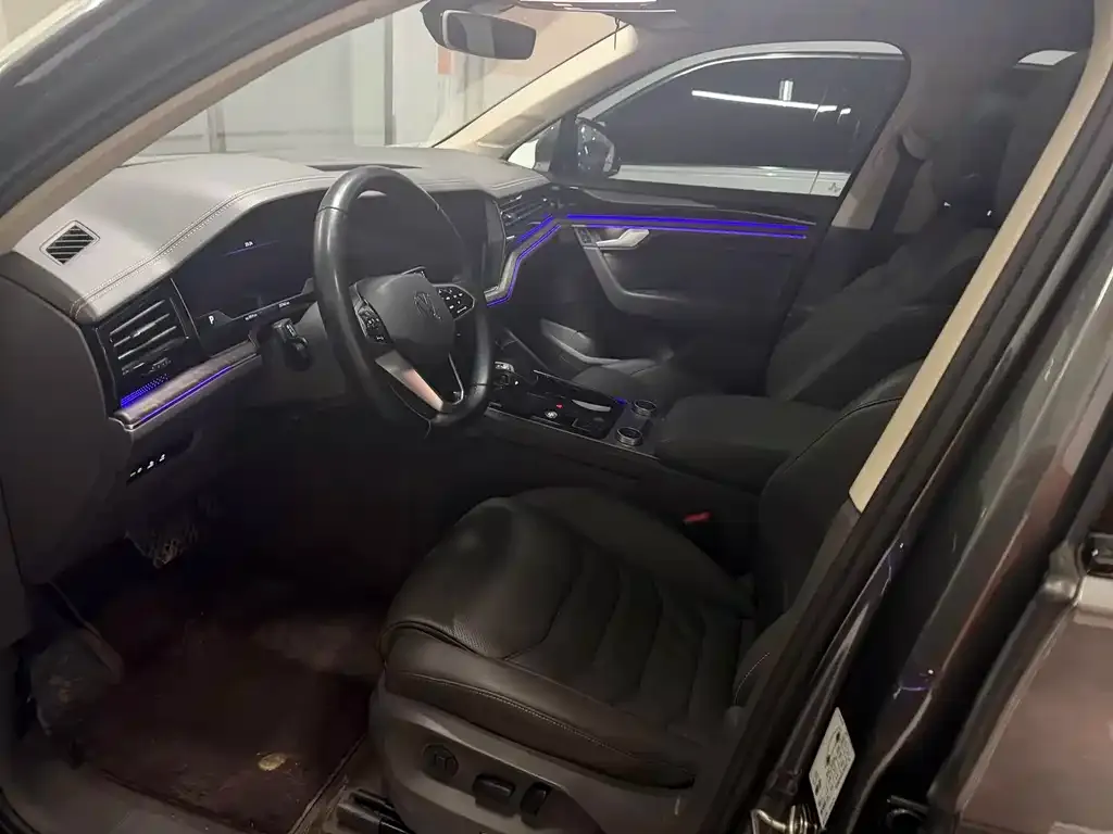 Volkswagen Touareg 2022 из CN, фото 3