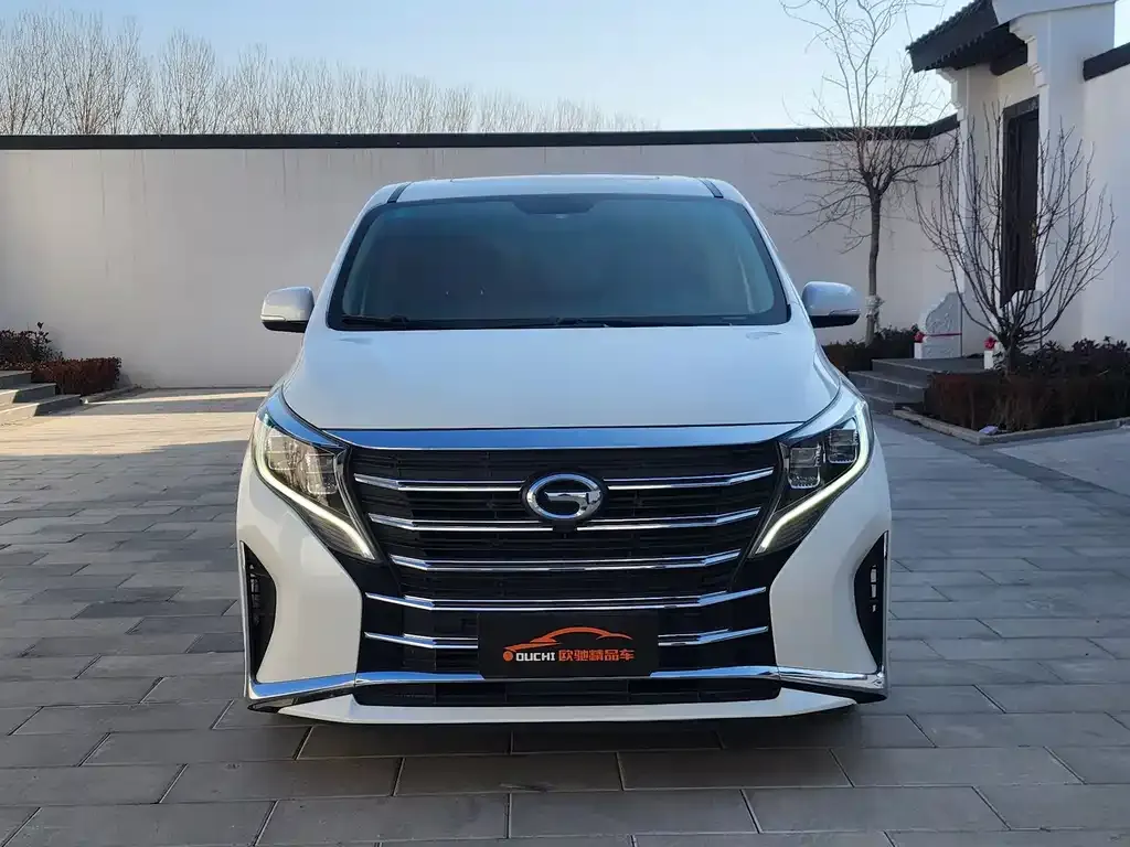 GAC Motor Trumpchi M8 — фото 8