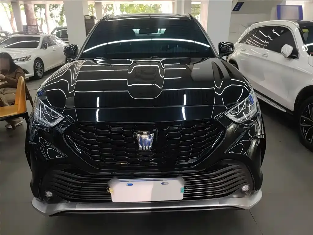 Toyota Crown Kluger 2023 из CN, фото 4