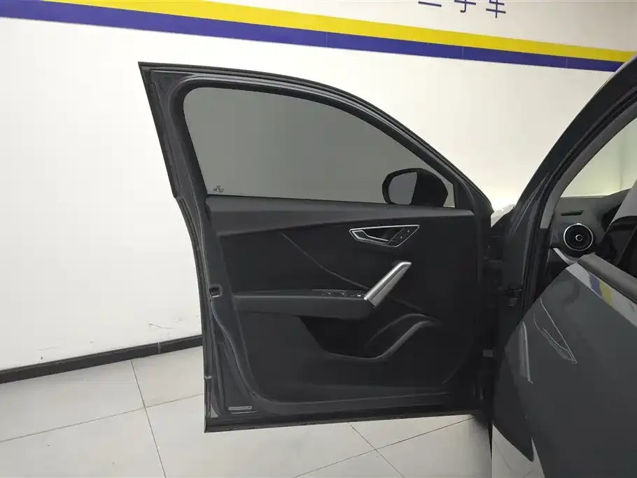 Audi Q2L 2021 из CN, фото 6