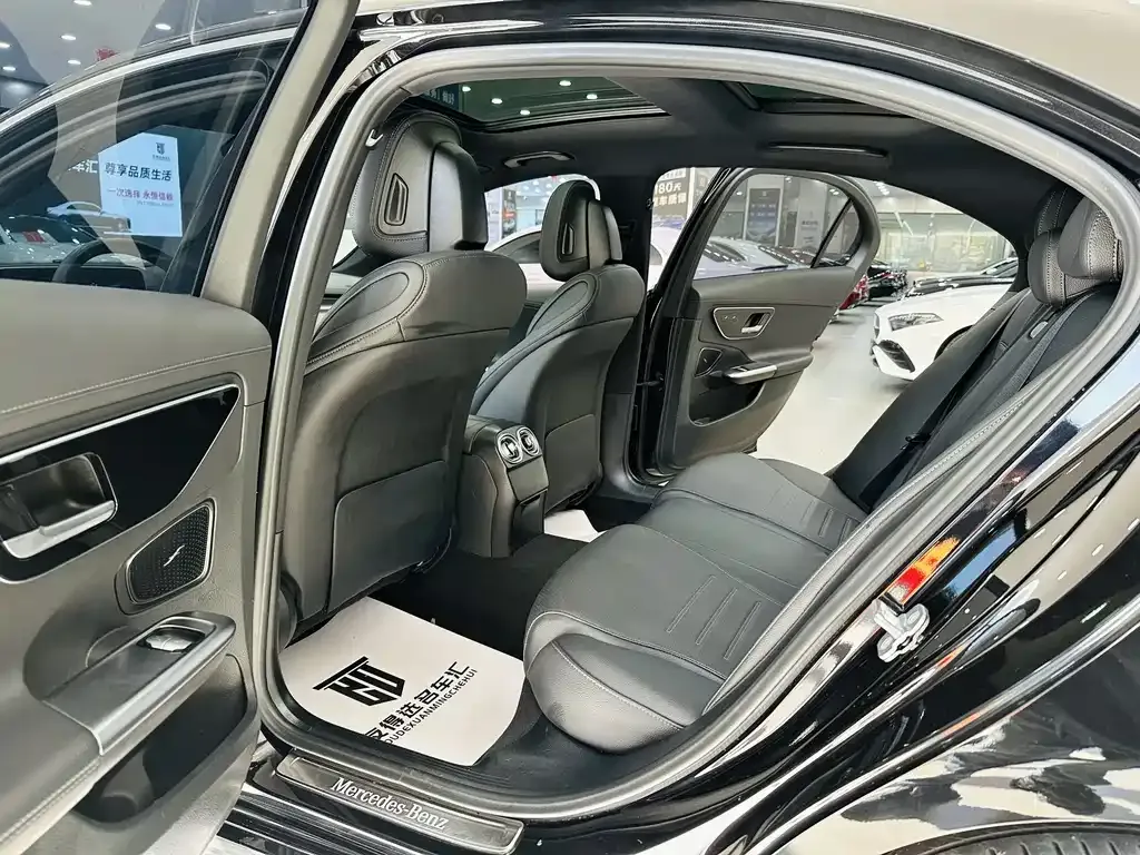 Mercedes-Benz C-Class 2024 из CN, фото 9