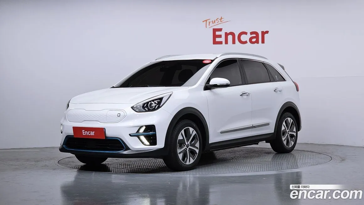 Kia Niro — фото 1