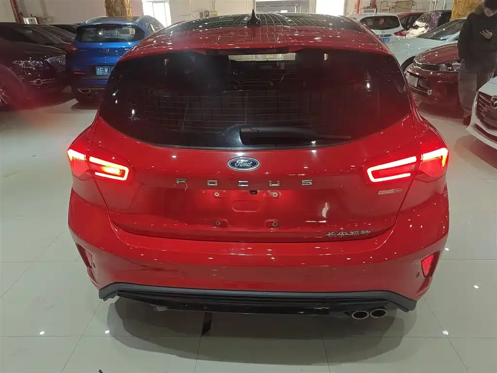 Ford Focus 2021 из CN, фото 7