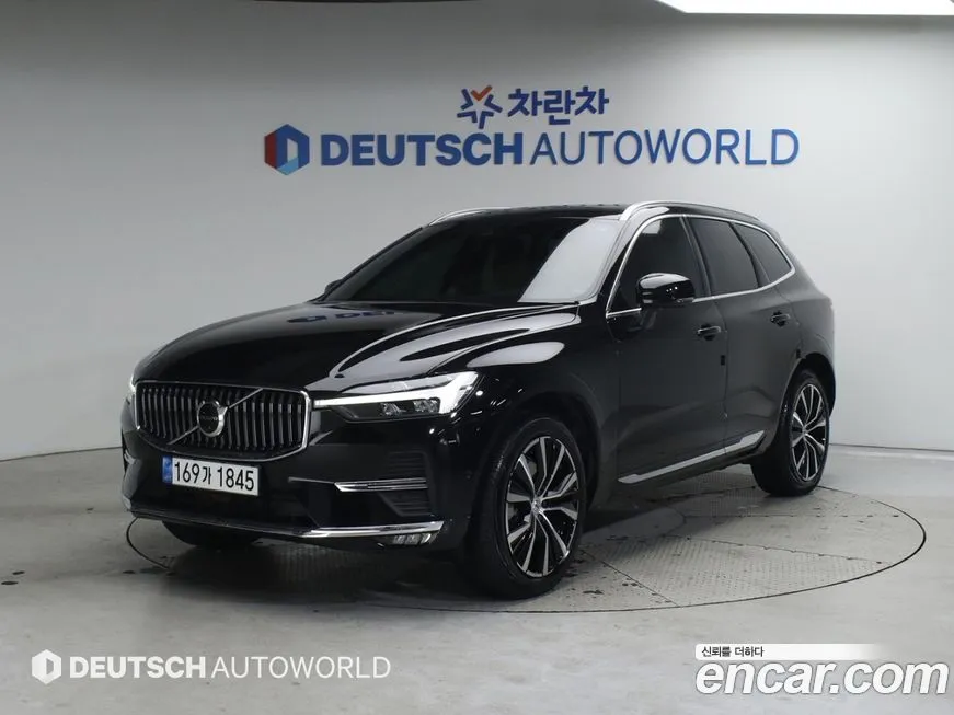 Volvo XC60 — фото 1