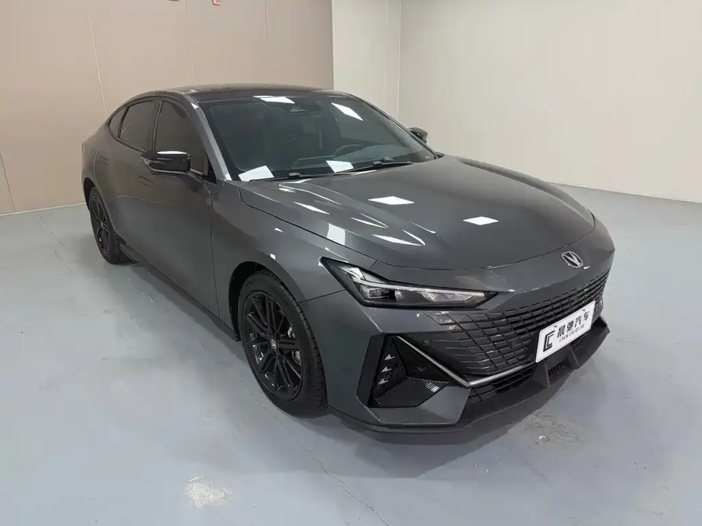 Changan UNI-V 2023 из CN, фото 2