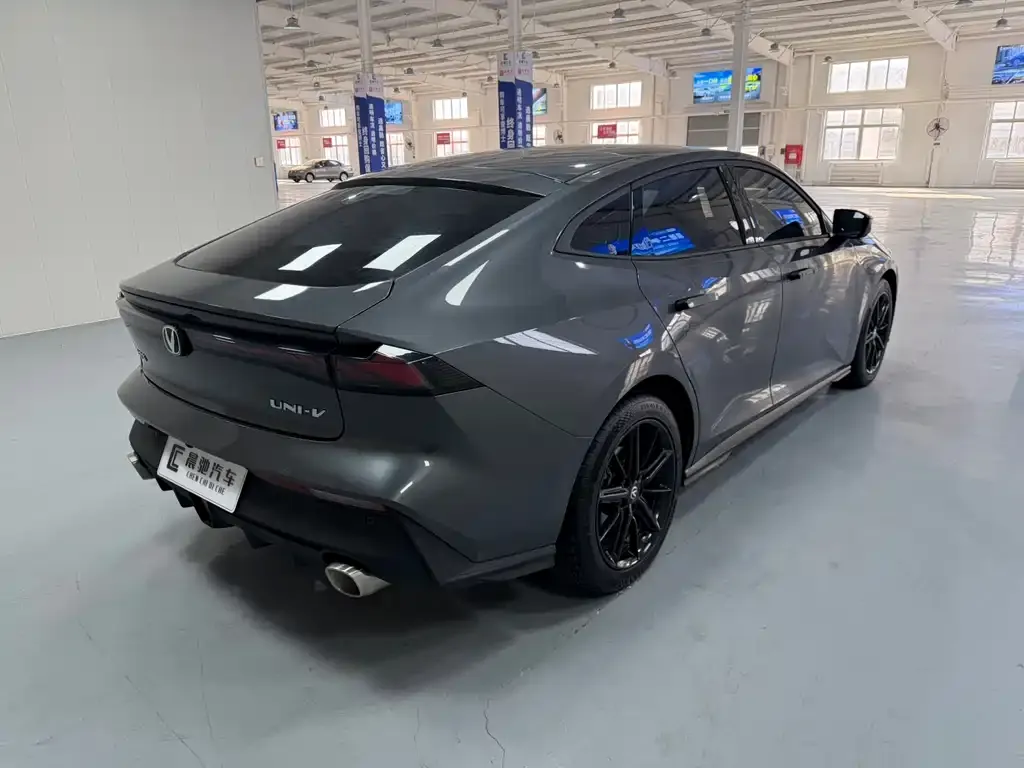 Changan UNI-V 2023 из CN, фото 8