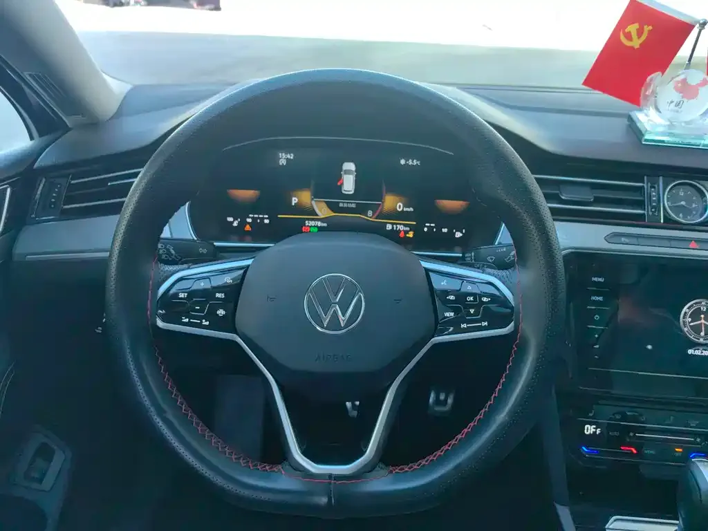 Volkswagen Magotan 2023 из CN, фото 5