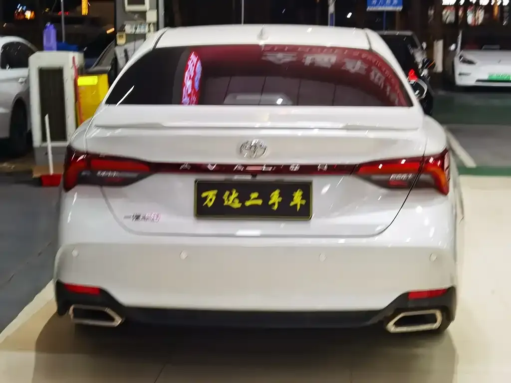 Toyota Avalon 2024 из CN, фото 3
