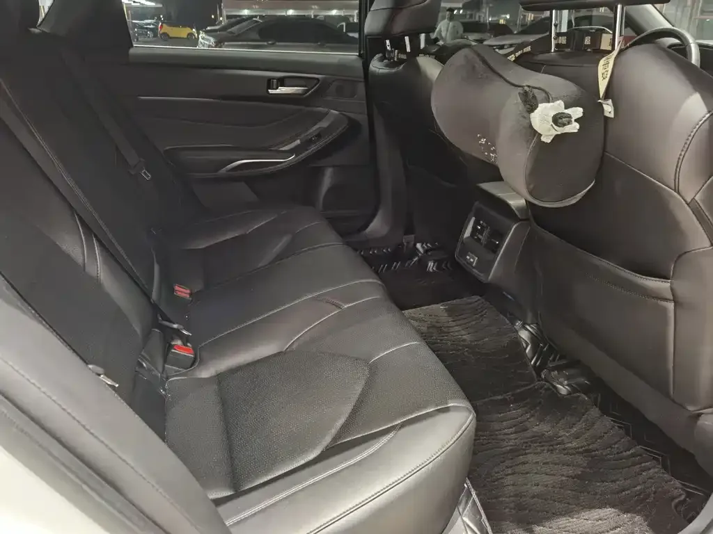 Toyota Avalon 2024 из CN, фото 4