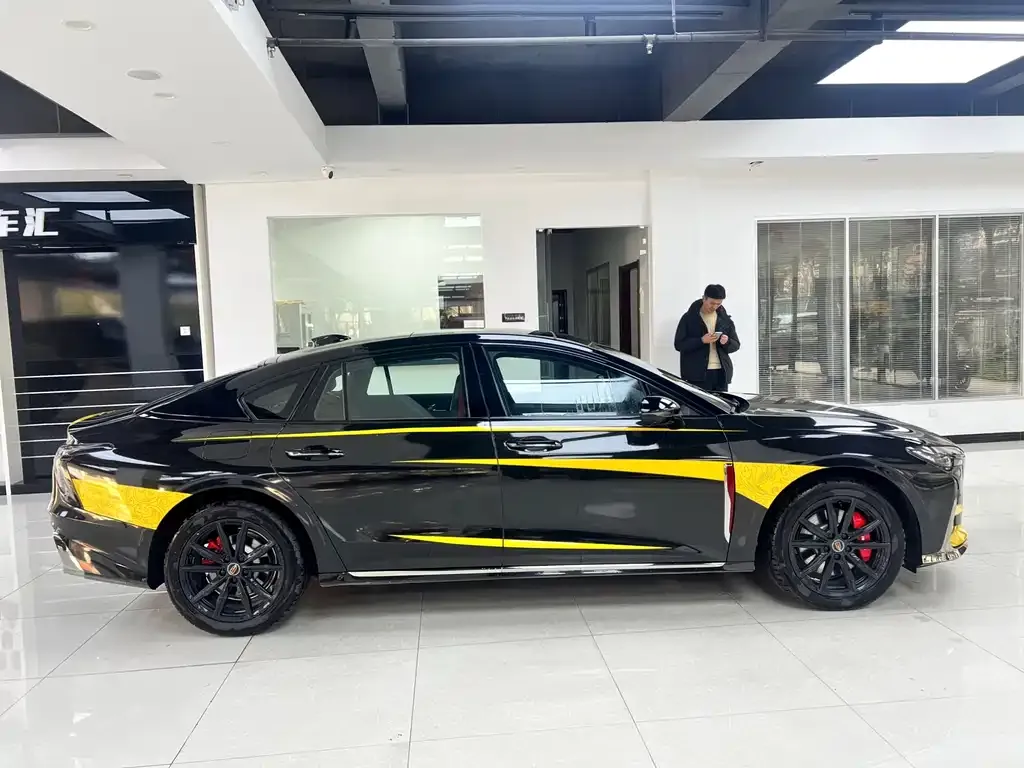 Hongqi H6 2025 из CN, фото 2