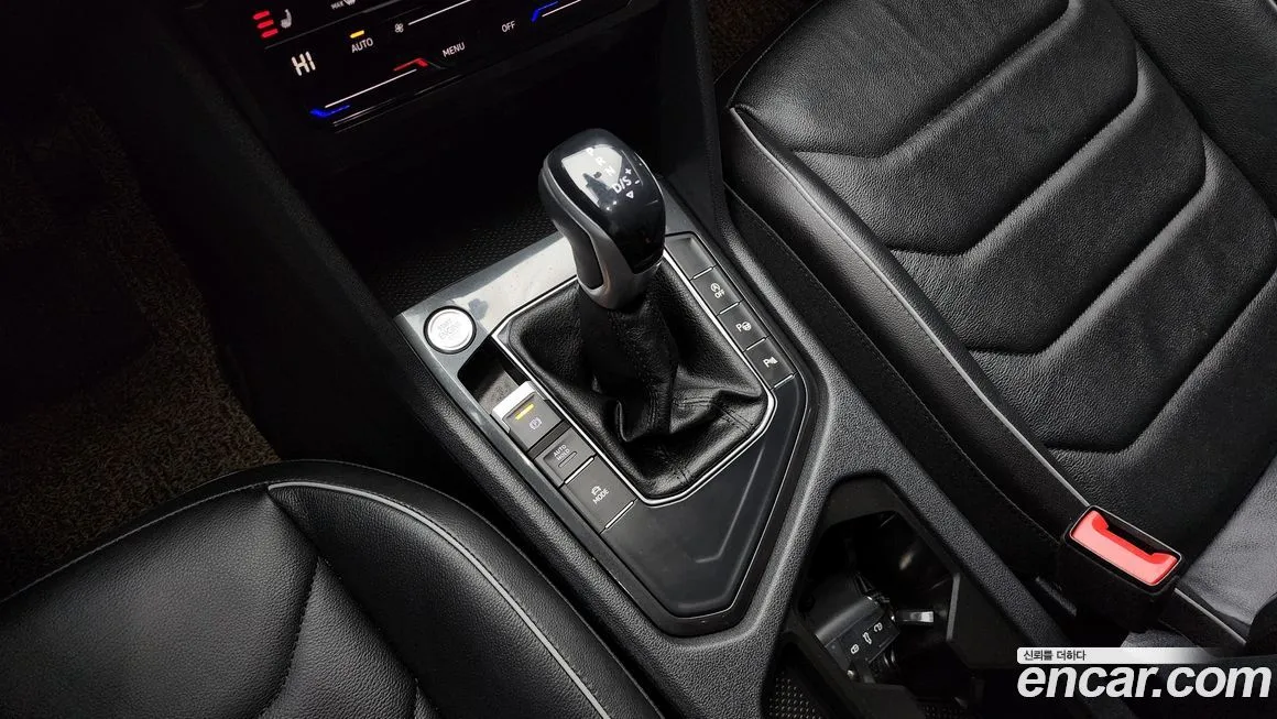 Volkswagen Tiguan — фото 9