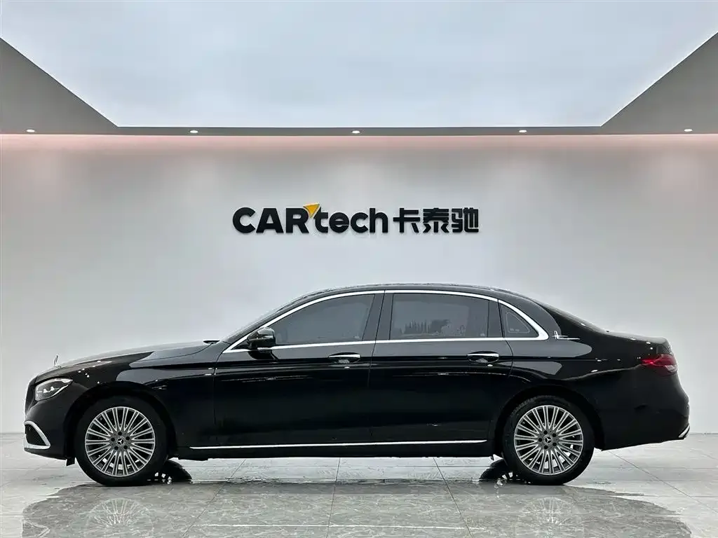 Mercedes-Benz E-Class 2023 из CN, фото 2
