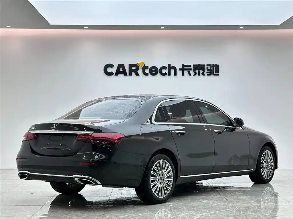 Mercedes-Benz E-Class 2023 из CN, фото 3