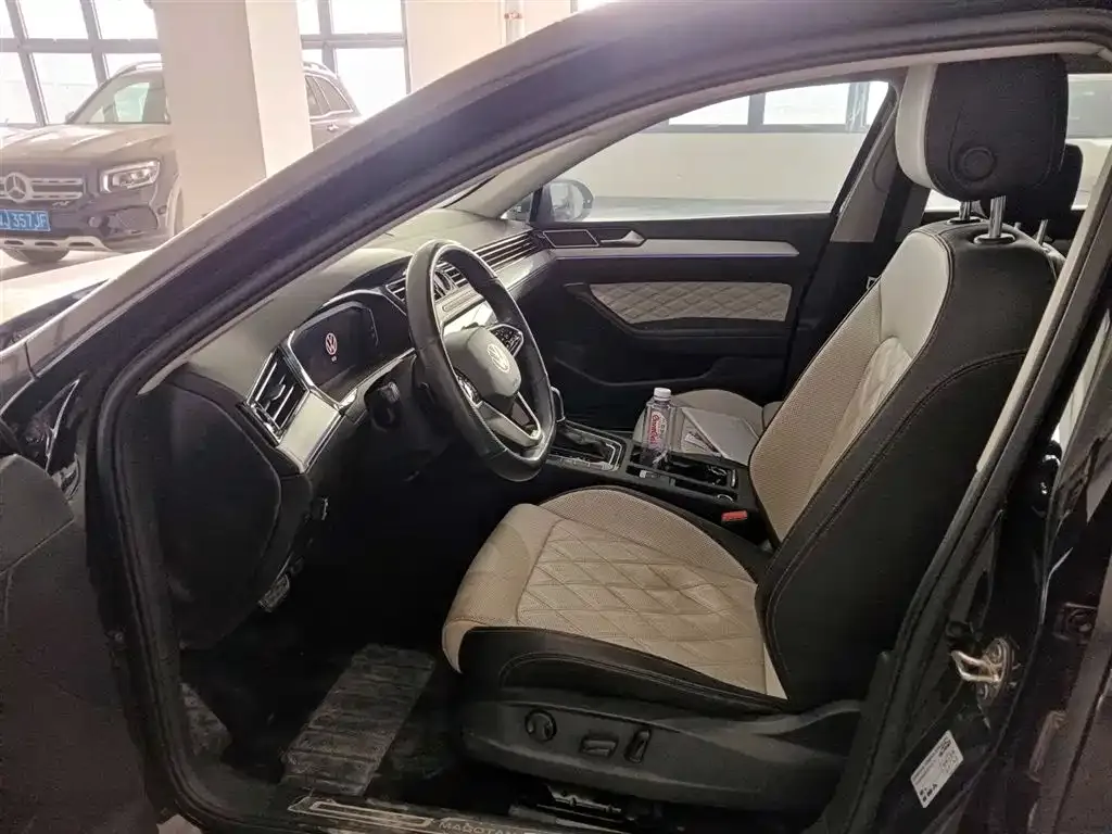 Volkswagen Magotan 2023 из CN, фото 8