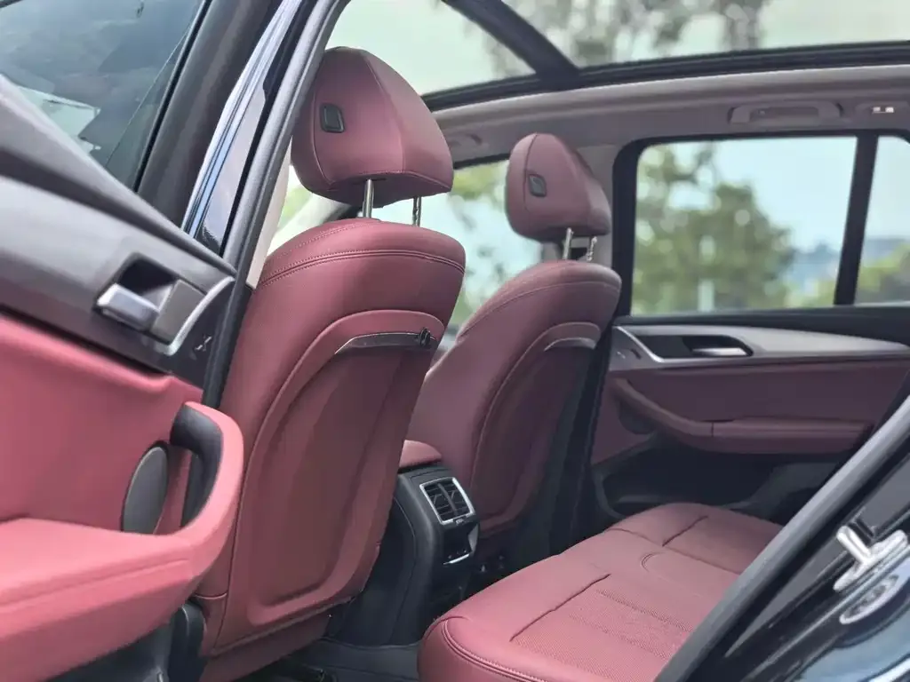BMW iX3 2023 из CN, фото 2