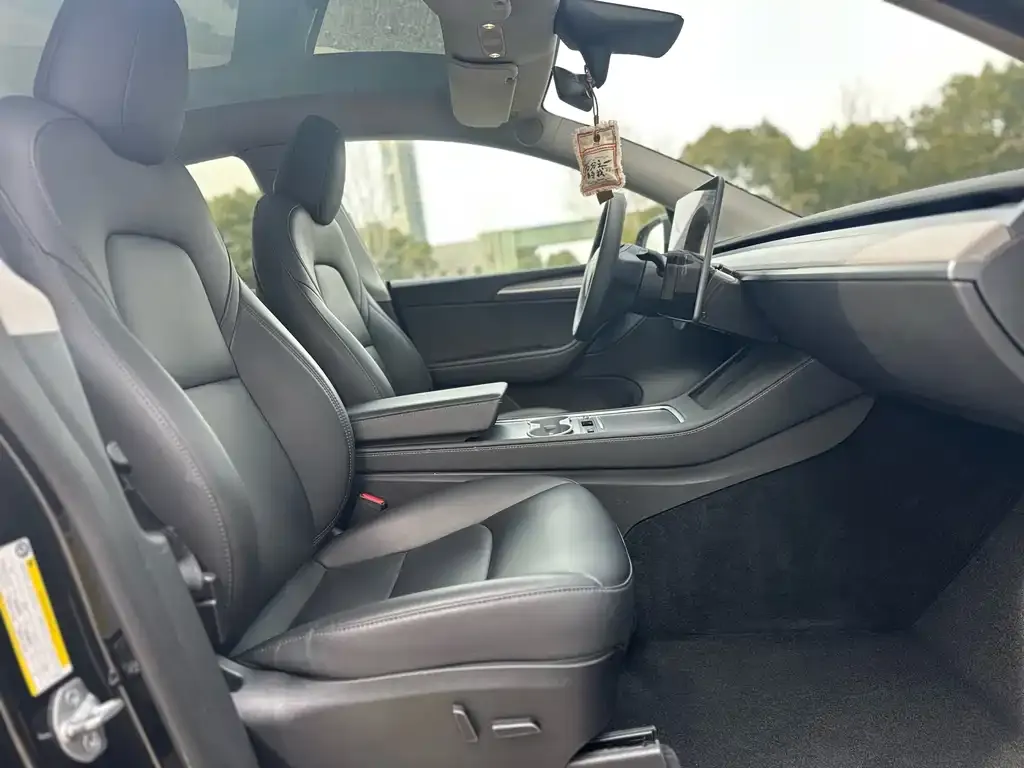 Tesla Model Y 2024 из CN, фото 9