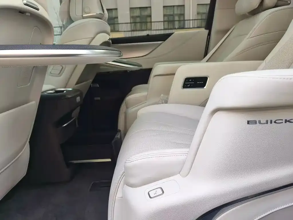 Buick GL8 Hybrid 2025 из CN, фото 2