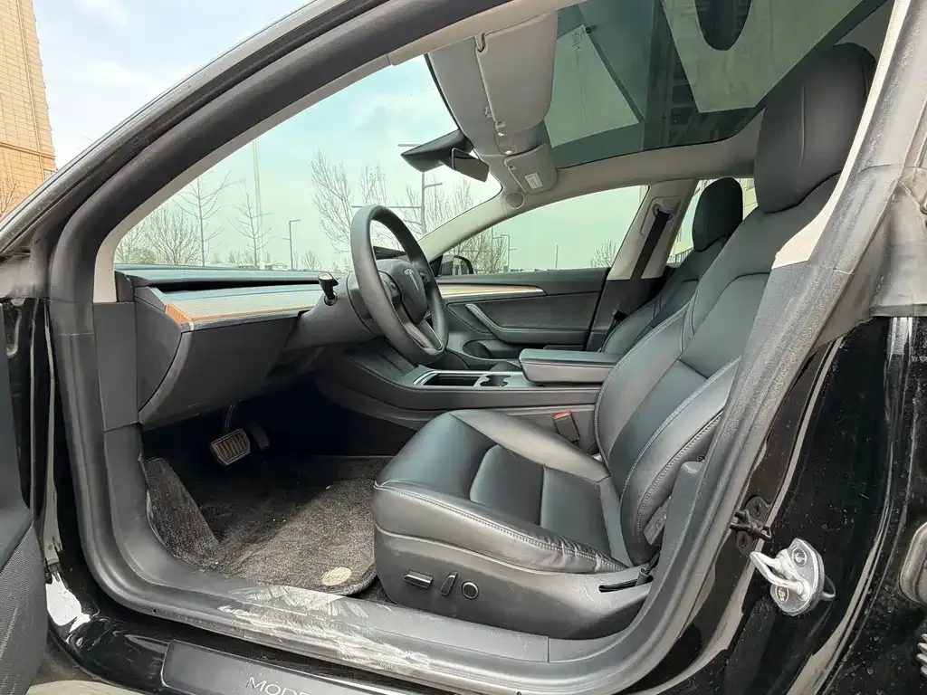Tesla Model 3 2023 из CN, фото 8