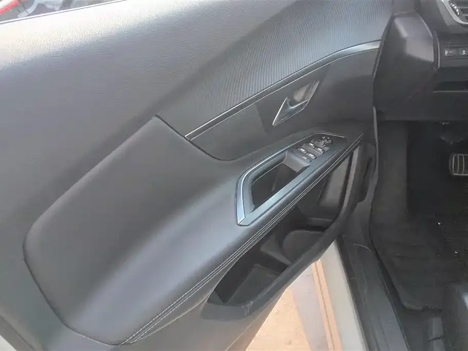 Peugeot 4008 2021 из CN, фото 5