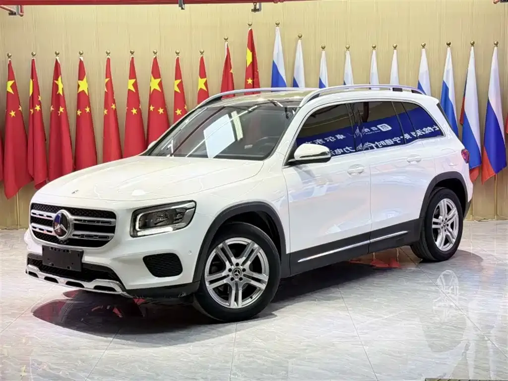 Mercedes-Benz GLB — фото 10