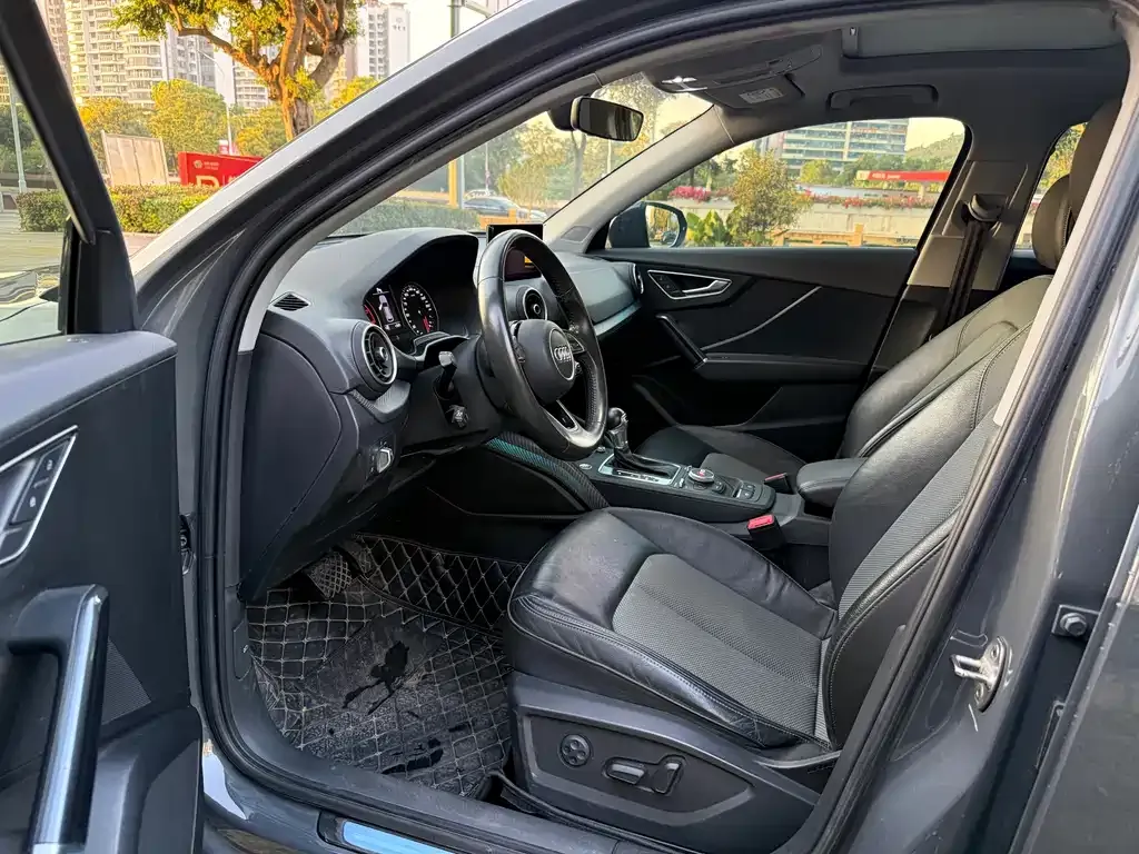 Audi Q2L 2021 из CN, фото 3