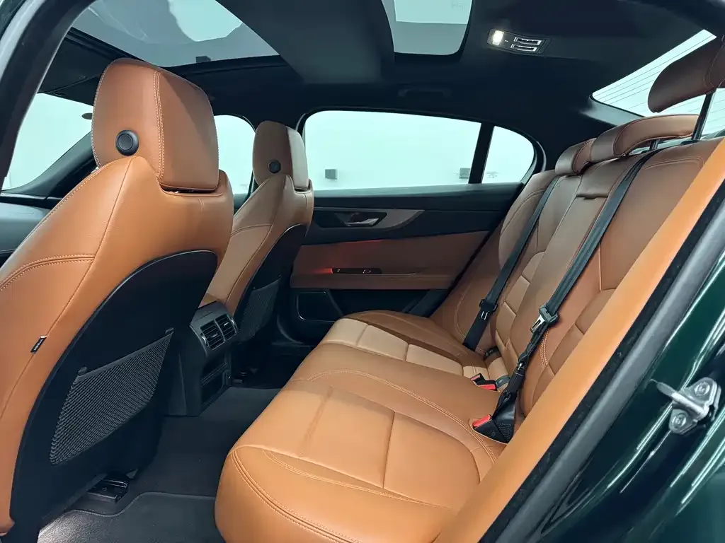 Jaguar XEL 2023 из CN, фото 5
