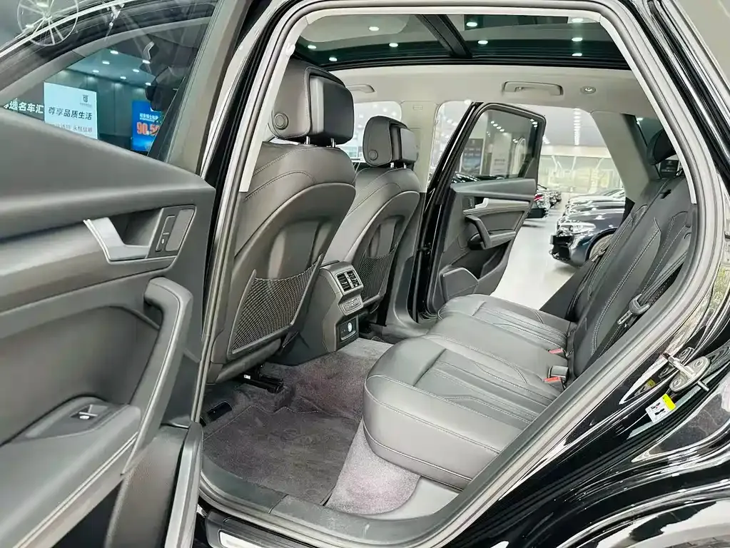 Audi Q5L 2022 из CN, фото 9