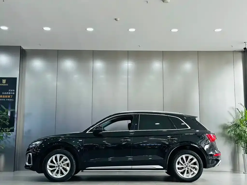Audi Q5L 2022 из CN, фото 4