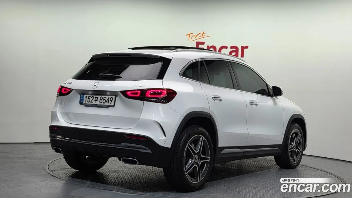 Mercedes-Benz GLA-Class — фото 4