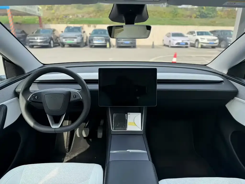 Tesla Model Y 2025 из CN, фото 6