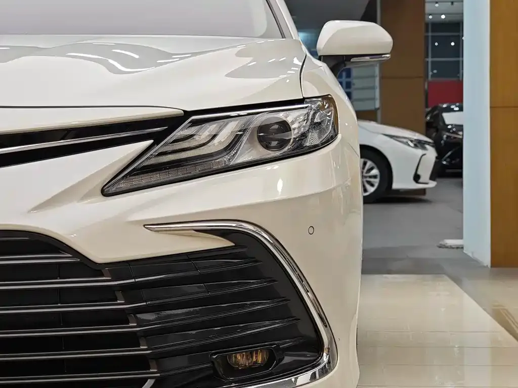 Toyota Camry 2023 из CN, фото 7