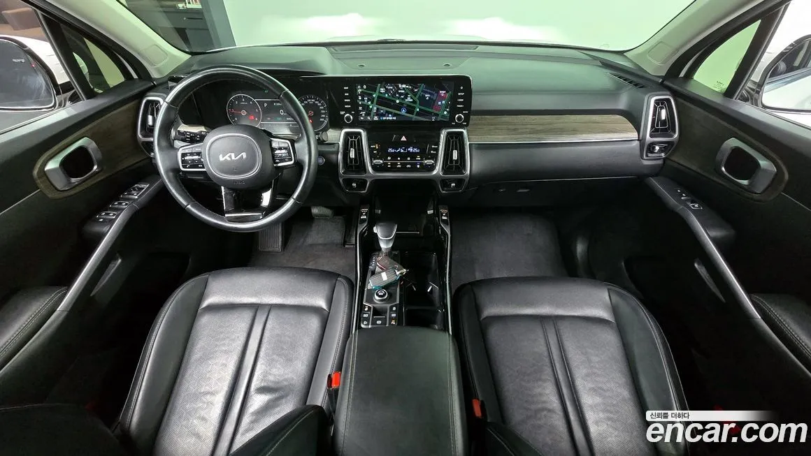 Kia Sorento — фото 6