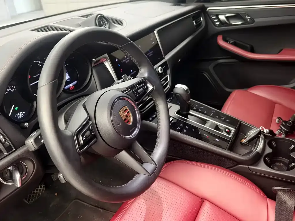 Porsche Macan 2024 из CN, фото 6