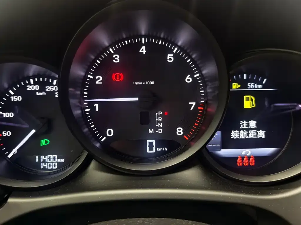 Porsche Macan 2024 из CN, фото 7