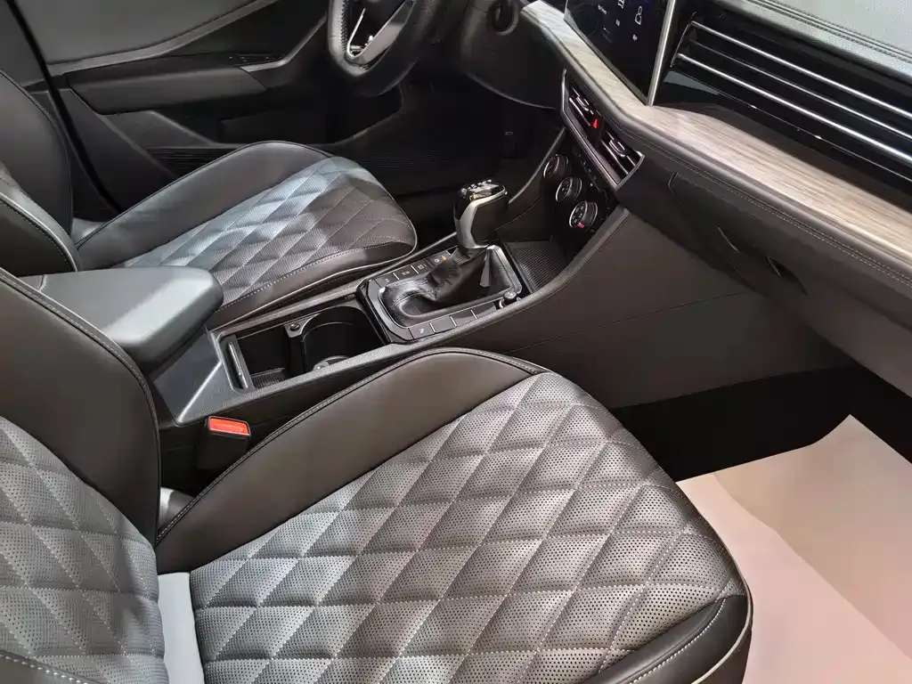 Volkswagen Sagitar 2022 из CN, фото 4