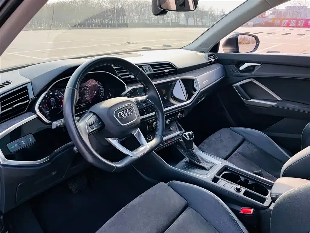 Audi Q3 2021 из CN, фото 5