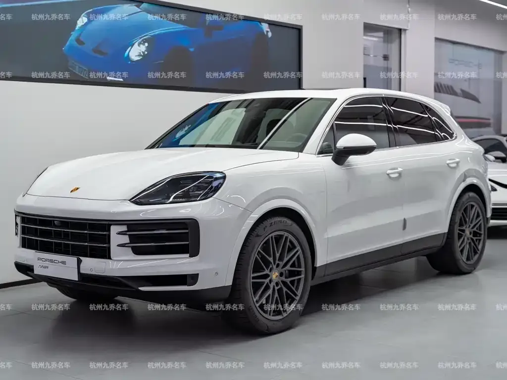 Porsche Cayenne — фото 1