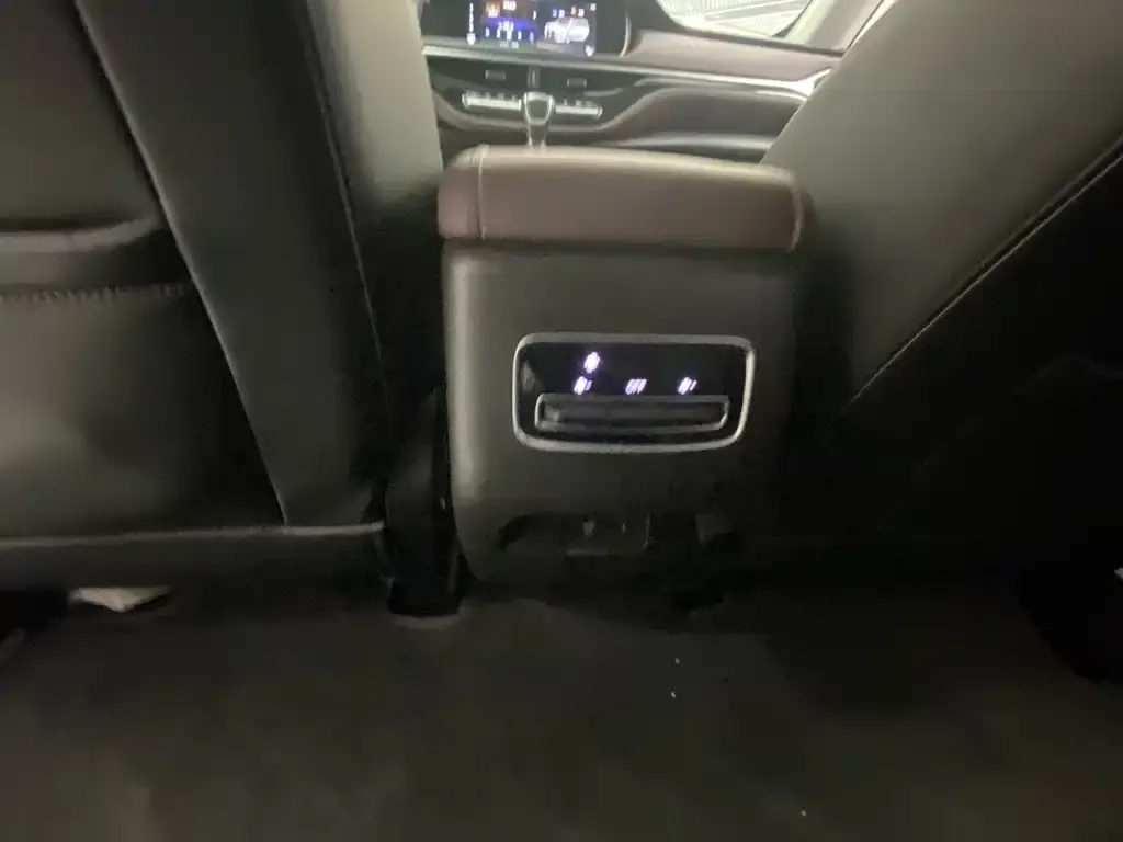 GAC Motor Trumpchi M6 2022 из CN, фото 8