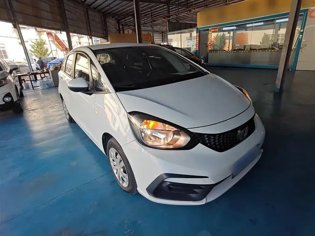 Honda Fit — фото 5