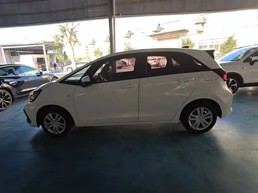 Honda Fit — фото 8