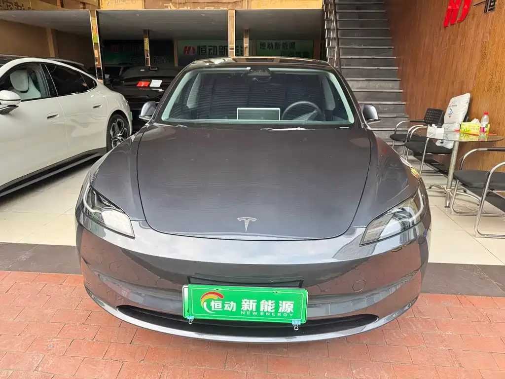 Tesla Model 3 2025 из CN, фото 3